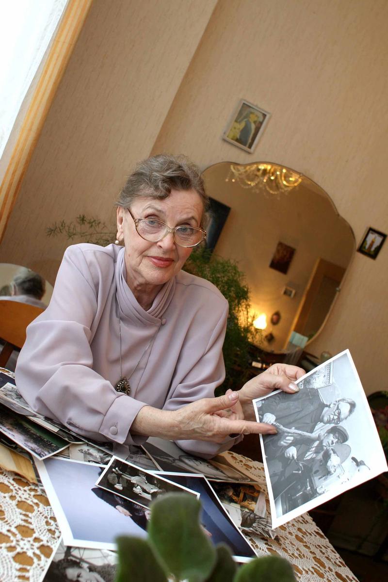 По мнению режиссера, актриса была недооценена кинематографом, отчего ушла полностью со сцены. По мнению режиссера, актриса была недооценена кинематографом, отчего ушла полностью со сцены.