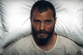 Сериал "Турист" с Джейми Дорнаном: представлен первый трейлер триллера