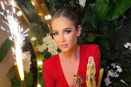 Бузова отметила 36-летие, заказав для мероприятия самолет