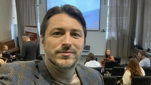 Сергей Притула в последние годы демонстрирует активную гражданскую позицию. Сергей Притула в последние годы демонстрирует активную гражданскую позицию.