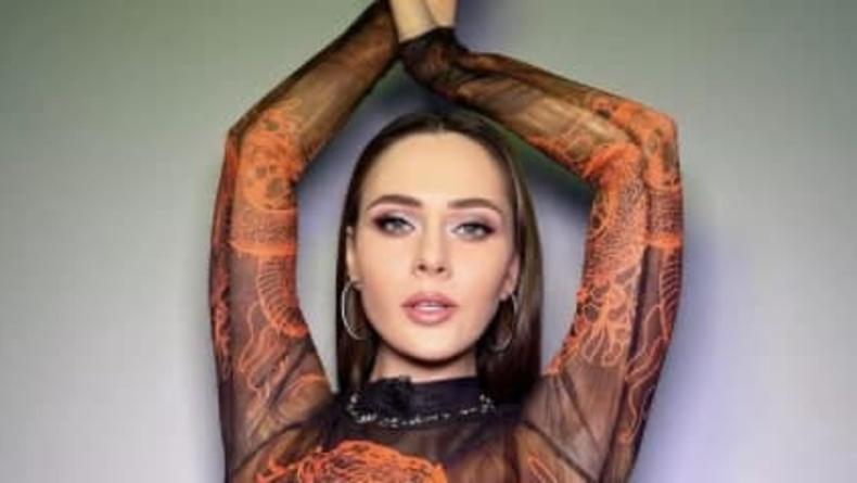 Юлия Санина отменяет ближайшие концерты - певица слегла с болезнью