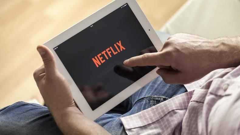 Netflix отказался от российских каналов из-за нападения на Украину