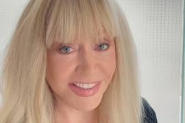 Пугачева рассказала российскому священнику о своей "эмиграции" из РФ