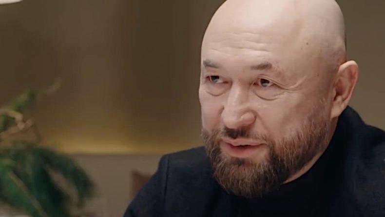 Бекмамбетов осудил "трагедию" в Украине