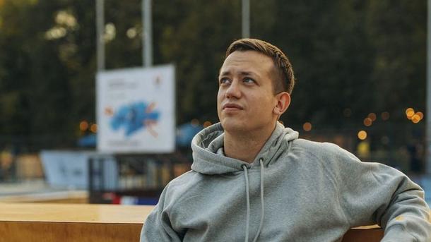 Сейчас дурнев является главредом телеграм-канала с шуточным контентом Сейчас дурнев является главредом телеграм-канала с шуточным контентом