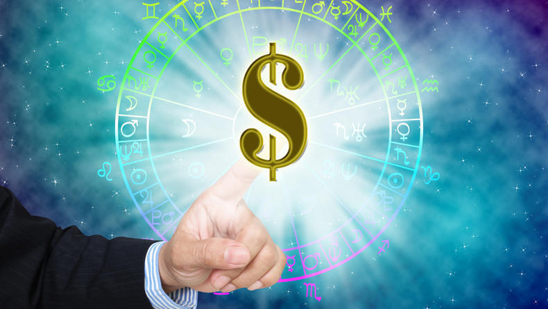 Финансовый гороскоп на апрель – кому деньги, а кому долги