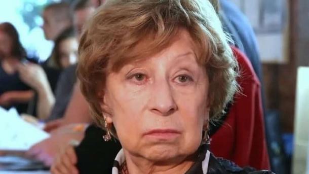 Актриса завершила пост хештегом с призывом остановить Путина Актриса завершила пост хештегом с призывом остановить Путина