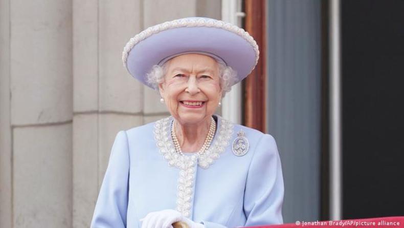 Британская трапеза: С чем пьет чай Елизавета II