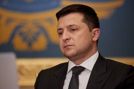 Таролог сделал прогноз для Владимира Зеленского на август