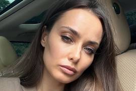 Мишина поведала, чем держит себя в форме, и показалась без макияжа