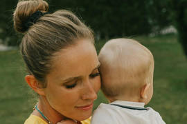 Осадчая впервые показала лицо младшего сына