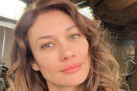 Куриленко попрощалась с летом ярким воздушным поцелуем