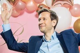 "Год, как меня нет в Украине": Ступка празднует 36 лет