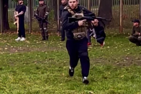 Логай пошел на военные учения.