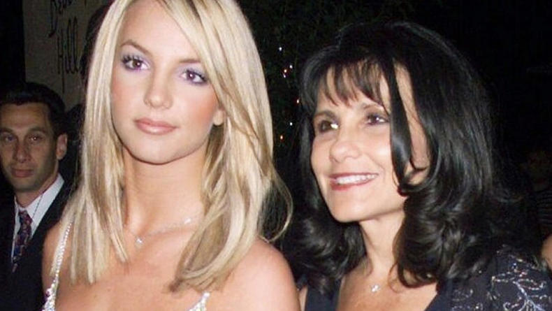 Мать Бритни Спирс публично извинилась перед дочкой: Так жалею о твоей боли