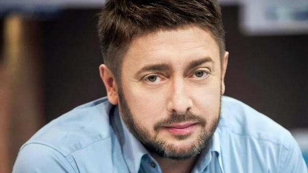Олексій Суханов народився в РФ. Олексій Суханов народився в РФ.
