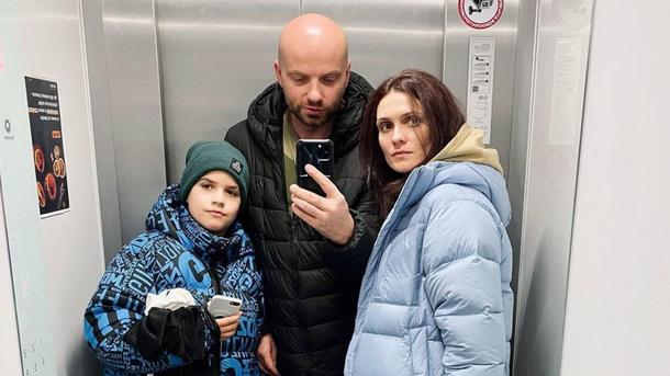 Слава Демин с сыном Владом и бывшей женой Ксенией. Слава Демин с сыном Владом и бывшей женой Ксенией.