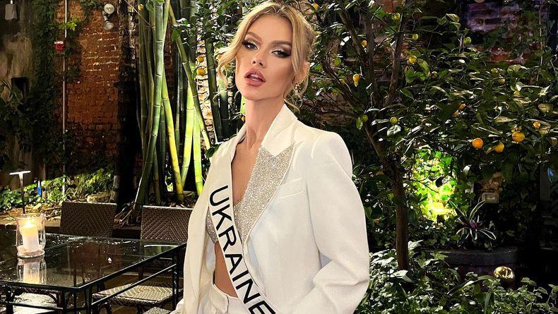 Украинка в полуфинале «Мисс Вселенной» появилась в накидке с надписью Be brave like Ukraine