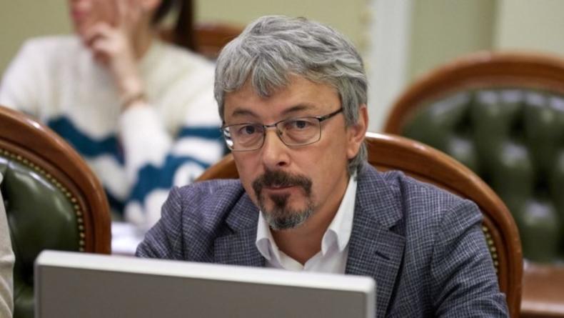 Міністр культури Ткаченко відповів, коли Повалій, Лорак, Кіркорова та інших позбавлять звань народного артиста
