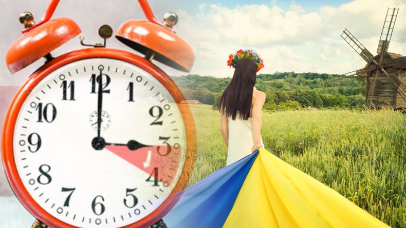Летнее время в Украине 2023: когда переводить часы