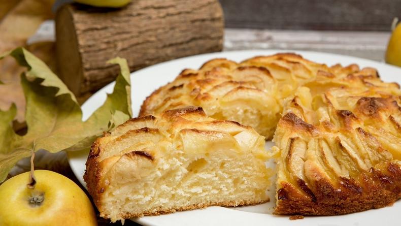 Самый быстрый и вкусный яблочный пирог: рецепт, который получается у всех