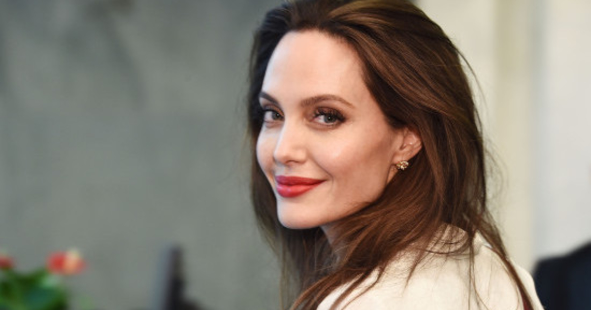 Внезапно повзрослевшая дочка Анджелины Джоли закрутила свой первый роман
