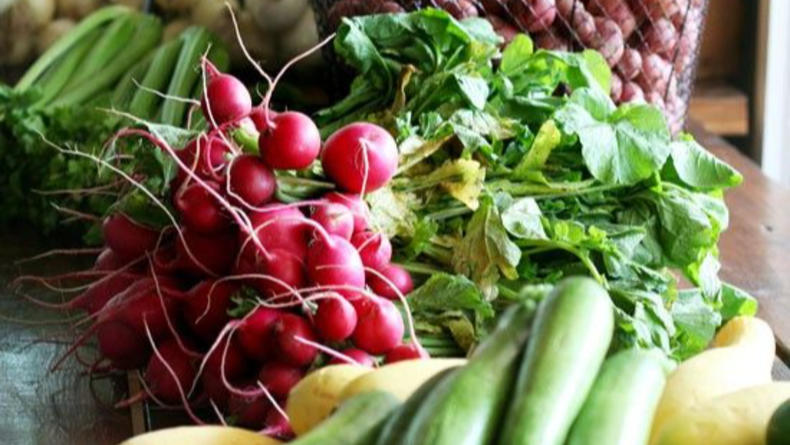Нітрати в ранніх овочах: у чому небезпека, як очистити продукти від шкідливих добавок