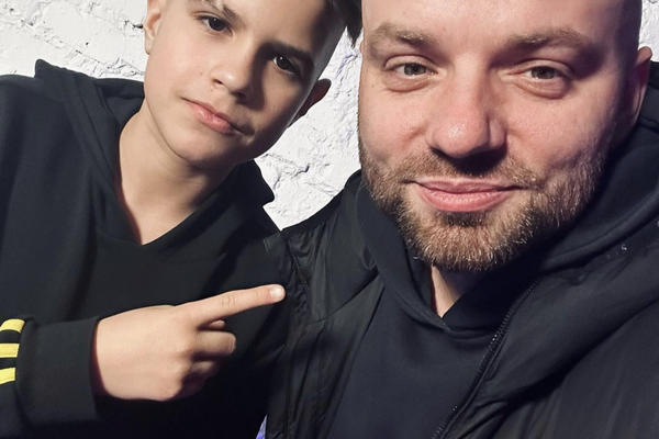 Демин с сыном Владиславом.