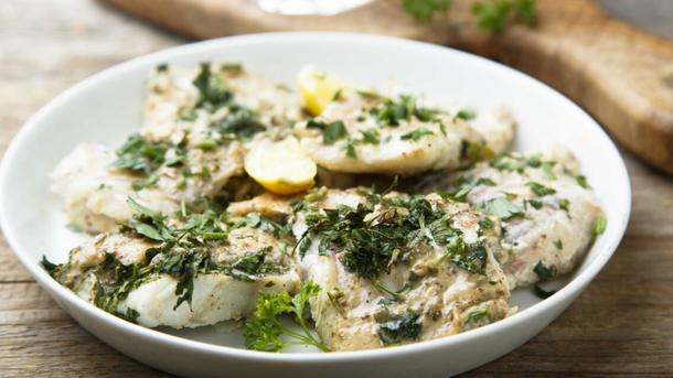 Запечённая рыба с лимоном и зеленью Запечённая рыба с лимоном и зеленью