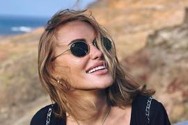 Каминская показала декольте и спросила о диете, "но чтоб есть можно было"