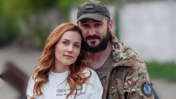 Чоловік Наталки Денисенко повернувся з фронту: щасливі фото зіркової родини Фото: instagram.com/natalka_denisenko Чоловік Наталки Денисенко повернувся з фронту: щасливі фото зіркової родини Фото: instagram.com/natalka_denisenko