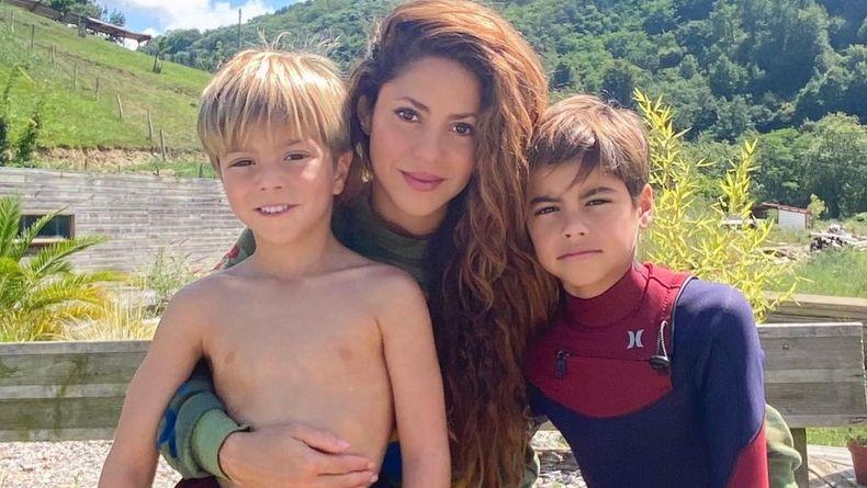 Шакира умоляет СМИ не преследовать ее детей: новое заявление певицы