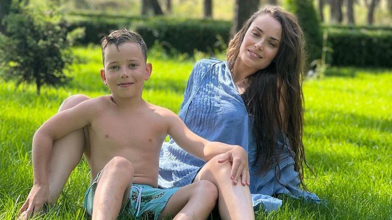 «Холостячка» Ксения Мишина показала, как поздравила сына с 11-летием