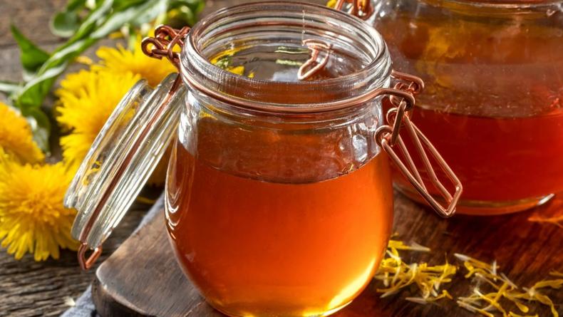 Мед из одуванчиков: как приготовить вкусный и полезный продукт