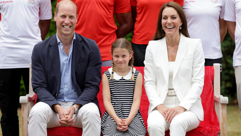 Принцесса Шарлотта отмечает 8-летие: Кейт Миддлтон и принц Уильям показали новое фото именинницы