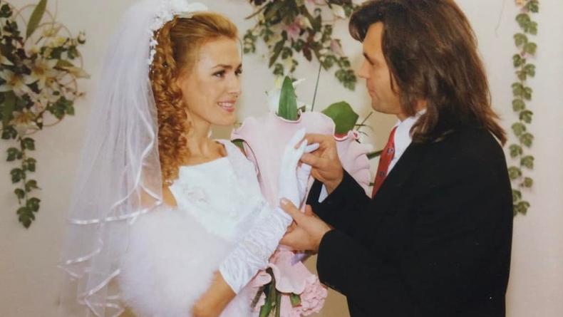 Сумская трогательно поздравила Борисюка с 27-летием их брака