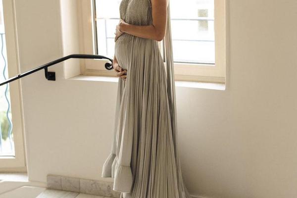 Клэр Холт беременна Фото: instagram.com/claireholt