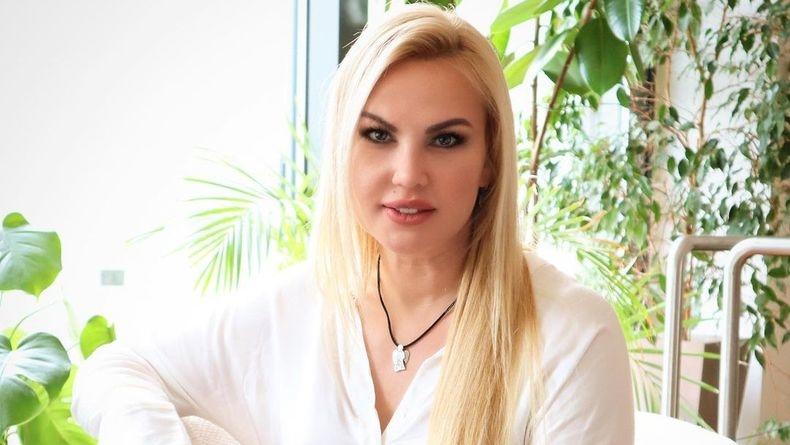 Украинская певица Камалия засветилась на красной дорожке Каннского кинофестиваля-2023