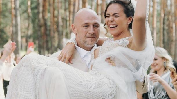 Потап привітав Каменських з річницею та показав фото з їхнього першого весілля у Лас-Вегасі