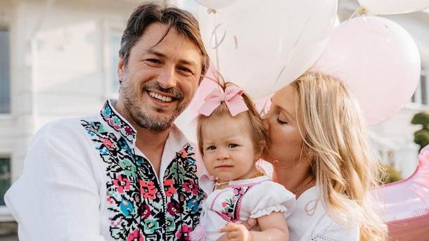 Дружина Сергія Притули показала, як підросла їхня молодша дочка Стефанія Фото: instagram.com/kateryna_pry Дружина Сергія Притули показала, як підросла їхня молодша дочка Стефанія Фото: instagram.com/kateryna_pry