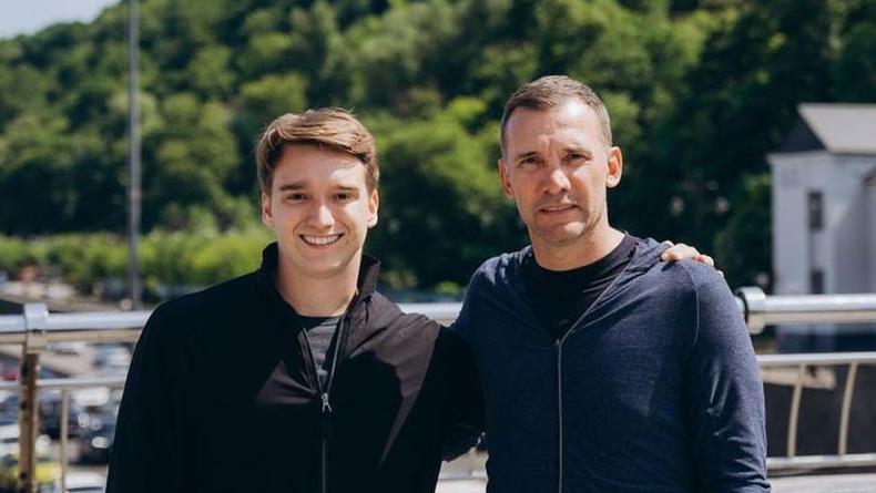 Андрей Шевченко показал прогулку в Киеве со старшим сыном
