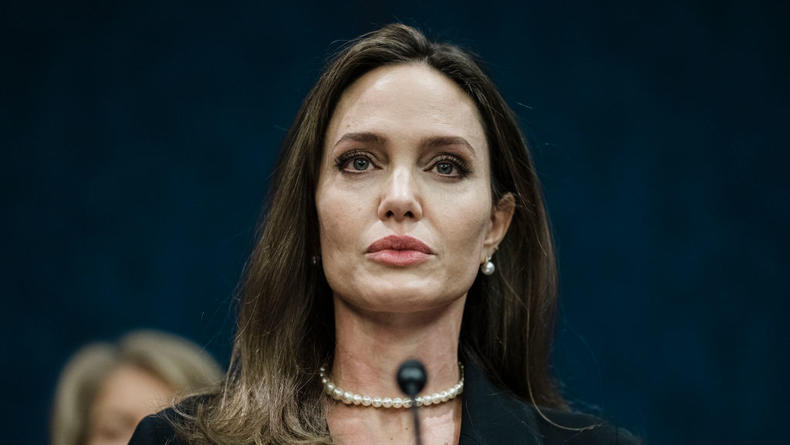 Анджелина Джоли напомнила миру о войне в Украине: что написала актриса в соцсети