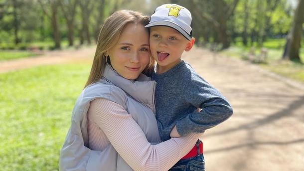 Анна Кошмал похвасталась праздничной вечеринкой по случаю 5-летия сына ©instagram.com/smorkovkina Анна Кошмал похвасталась праздничной вечеринкой по случаю 5-летия сына ©instagram.com/smorkovkina