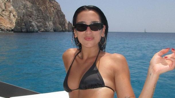 Дуа Липа насолодилася Егейським морем Дуа Липа насолодилася Егейським морем
