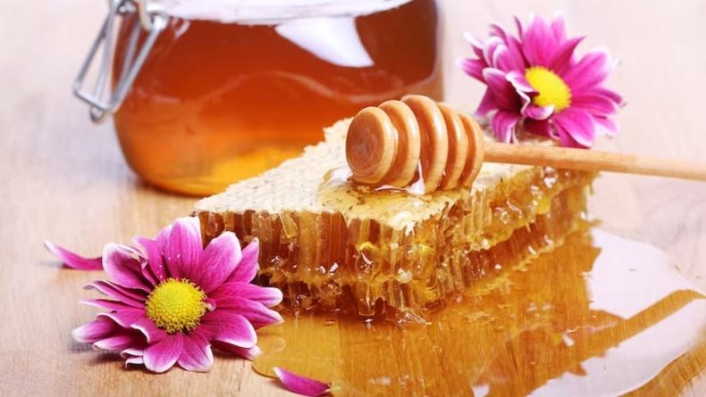 Как правильно выбрать мед, какой самый полезный