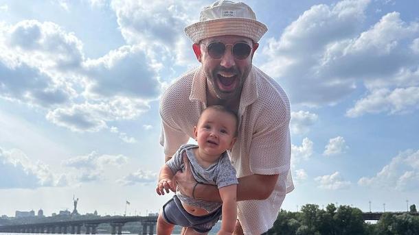 Андрей Бедняков впервые показал Карпаты сыну, который родился в США Фото: instagram.com/biedniakov Андрей Бедняков впервые показал Карпаты сыну, который родился в США Фото: instagram.com/biedniakov