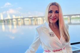 Ольга Сумская празднует 57-летие: как актрису поздравили муж и младшая дочь