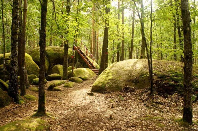 Кам'яне село; фото: travels-ukraine.com Кам'яне село; фото: travels-ukraine.com
