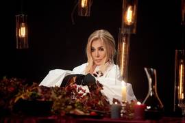 53-летняя Ирина Билык засветила лицо без макияжа