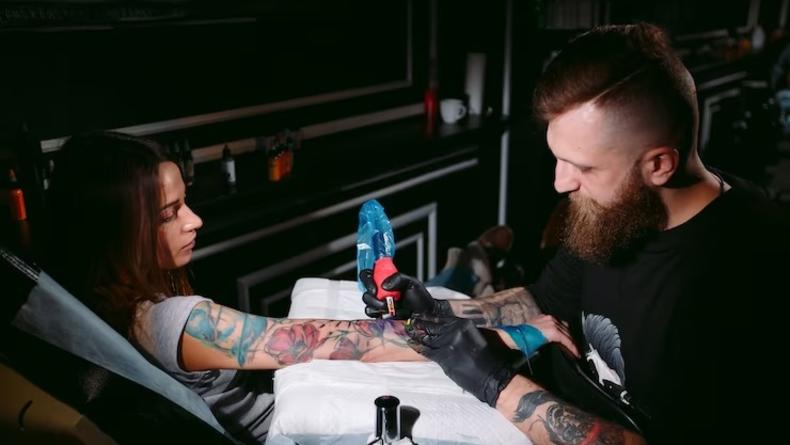 Татуировки: где не больно набивать и как выбрать рисунок